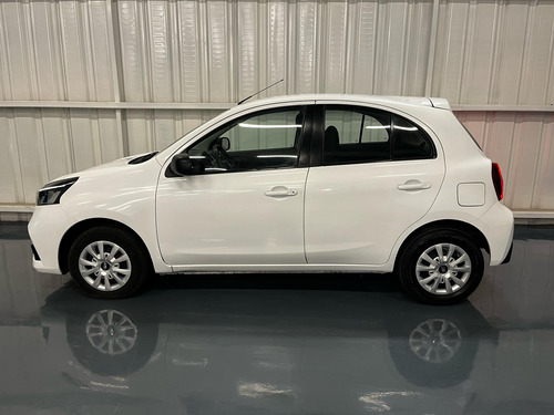 Nissan March 2022