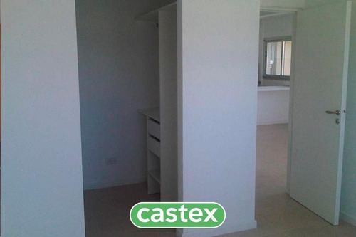 Imagen 10 de 13 de Departamento 2 Ambientes En Venta En Albatros, Nordelta
