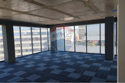 Oficinas En Planta Libre En Los Leones