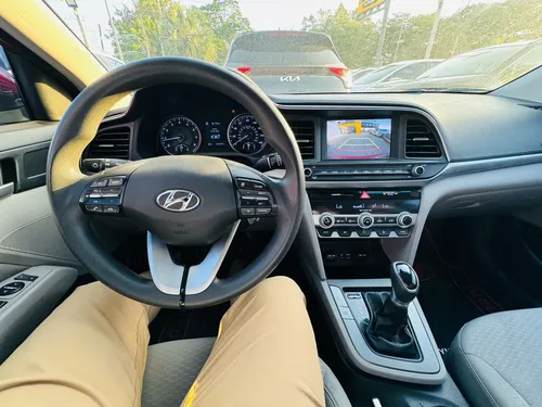 Hyundai Elantra 2020 Como Nuevo
