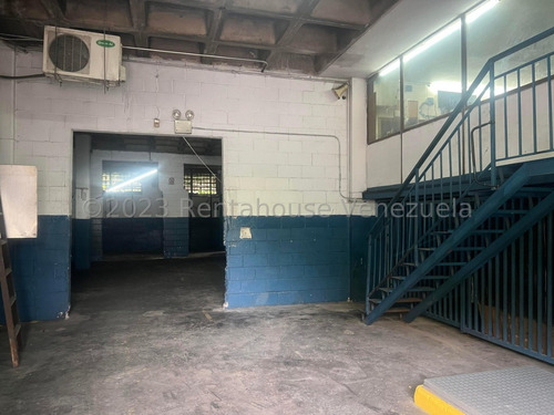 Galpon Con Oficinas En Alquiler La Trinidad