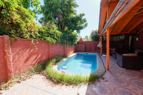 Casa Familiar Con Piscina