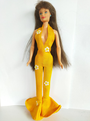 Barbie Fashionista Vestido Cóctel Amarillo Pelo Castaño 1991