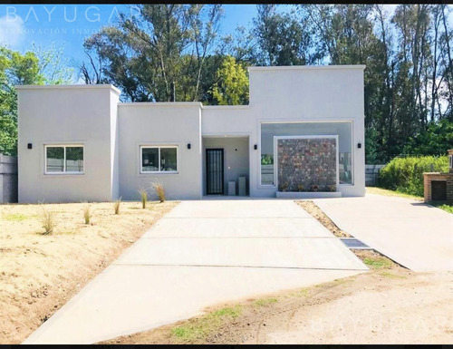 Venta Casa - Barrio Privado Los Arces / La Cañada De Pilar - Luminosa