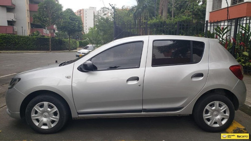 Imagen 3 de 15 de Renault Sandero Authentique Mt 1600cc