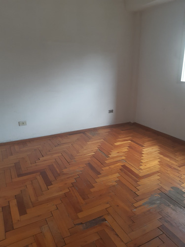 Imagen 7 de 9 de 2 Ambientes En Caseros Centro