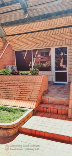 Imagen 2 de 14 de Apto En Venta En Tucacas 90mts Alexandra Ramírez 04147041922