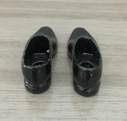 Par De Sapatos - Escala 1/6 - Para Figures Hot Toys - Preto (Usado)