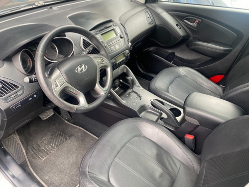 Imagen 9 de 15 de Hyundai Ix35 Limited 2015