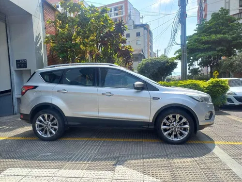 Ford Escape 2.0 Titanium