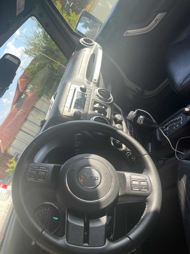 Imagem 8 de 9 de Jeep Wrangler 2018 3.6 Sahara Aut. 4p