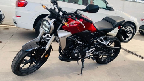Imagen 2 de 7 de Honda Cb300r