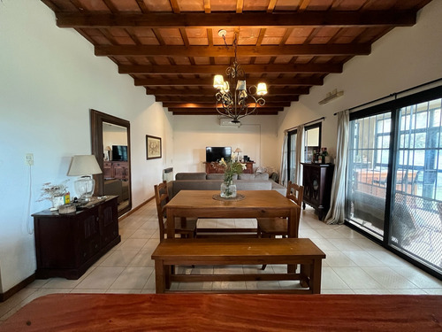 Casa En Lobos