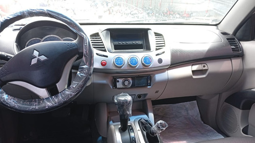 Mitsubishi L200 3.2 Triton Hpe Cab. Dupla 4x4 Aut. 4p