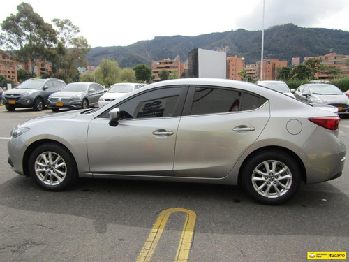 Mazda 3 2.0 Touring