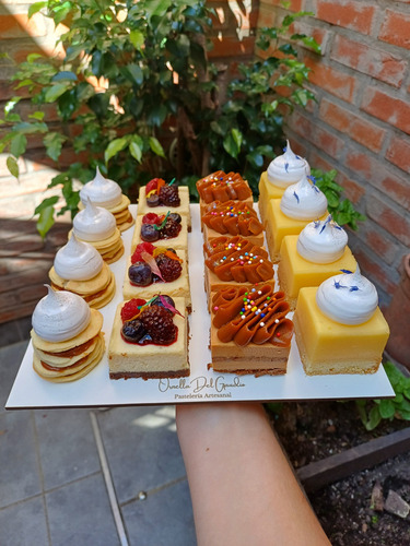 Petit Fours Mesa Dulce Catering Mini Pasteleria Shots