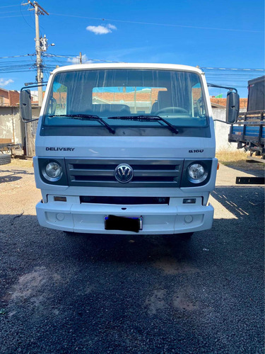 Imagem 2 de 6 de Vw 8160 Cummins Chassi 7 Metros