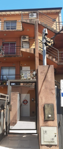 Imagen 2 de 11 de Departamento De 2 Ambientes En Venta - Moron Norte