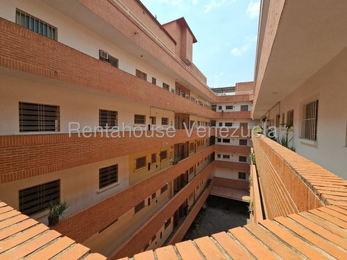 Apartamento En Venta Sabana Grande Agua Constante
