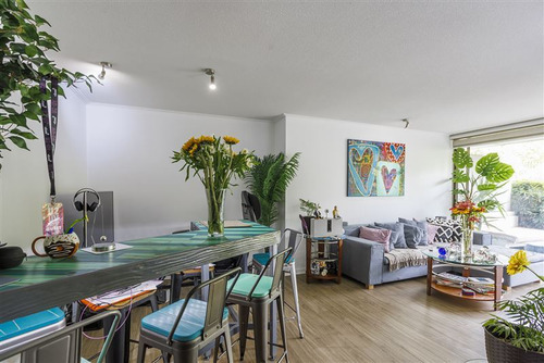 Departamento En Venta De 2 Dorm. En San Carlos De Apoquindo