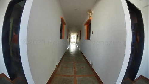 Imagen 8 de 29 de Rentahouse Vende Hermosa Posada En Chichiriviche 22-446
