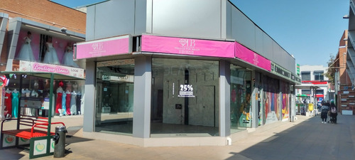 Espectacular Local Comercial En Arriendo.