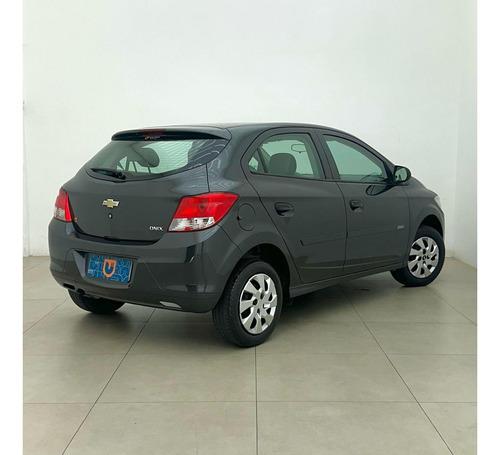 Chevrolet Onix 1.0MT LS