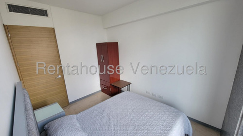 Apartamento En Alquiler, Sebucán #25-17289 - Marigreys Blanco -