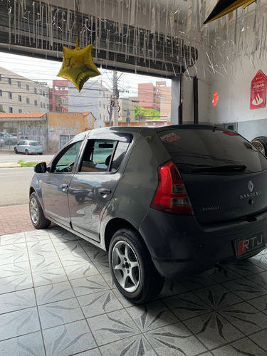 Renault Sandero 1.0 16v Authentique Hi-flex 5p