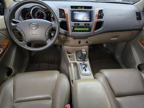 Toyota Fortuner 3.0 Srv