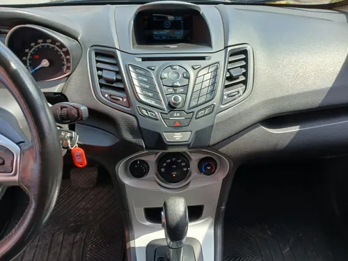 Ford Fiesta 1.6 HB SE At