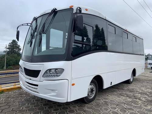 Imagen 2 de 8 de Bus 29 Pasajeros 2020