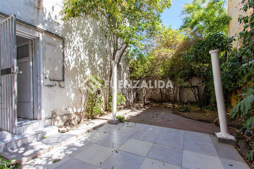 Hermosa Casa En Venta De 4 Dorm 3 Baños. En Ñuñoa.