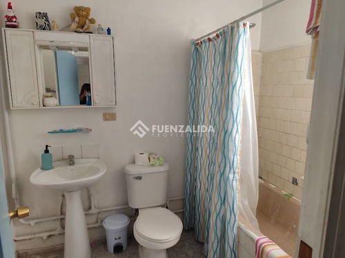Casa En Venta De 2 Dorm. En Macul