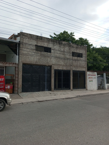 Local En Venta En Santa Ines, Sector Santa Rita. Edo. Aragua Ag7856