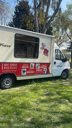 Food Truck De Helados, Cafetería Y Tortas. Camion De Helados