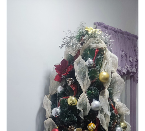 Arbol De Navidad Nevado De 2.10 Metros (Usado)