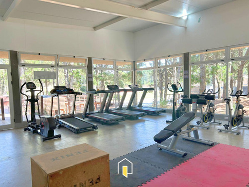 Casas en Costa Esmeralda 200-300k