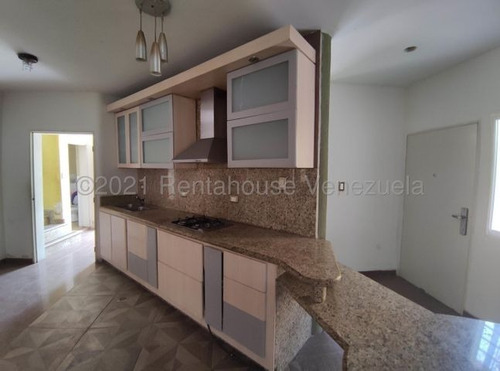 Imagen 8 de 21 de Casa En Venta En El Limón, Av. Universidad, Maracay, 22-14660 Mv