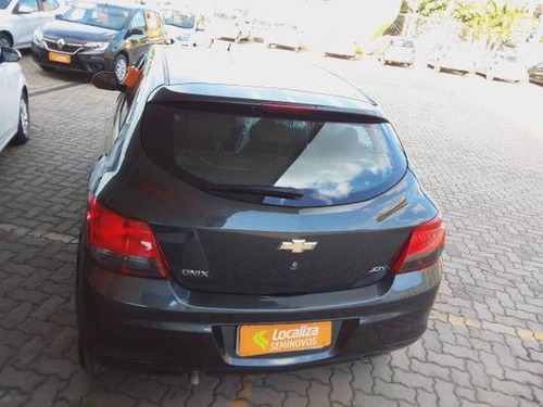 Imagem 3 de 10 de Chevrolet Onix 1.0 Mpfi Joy 8v Flex 4p Manual
