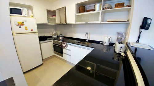 Moderno Departamento 2 Dormitorios Y Medio- Ref: 2697