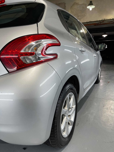 Peugeot 208 1.5 Allure Touchscreen 2014