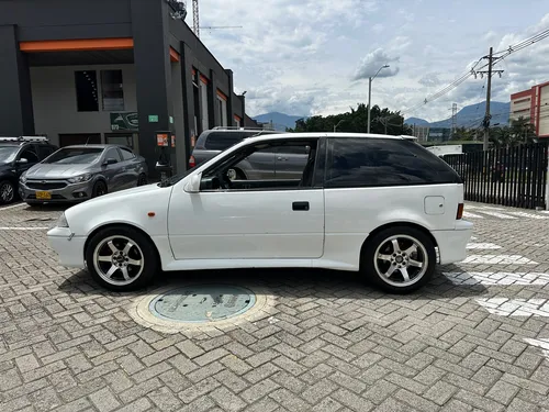 Chevrolet Swift 1.3