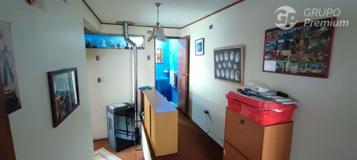 Casa En Venta De 6 Dorm. En Concepción