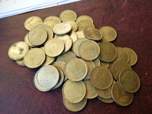 Lote De 61 Monedas De $1 Años :1976, 1975 Y 1974 Rep. Arg. 