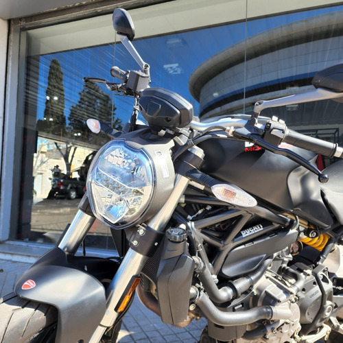 Imagen 2 de 18 de Ducati Monster 821 Dark Steath 2019 Rosario Marrocchi
