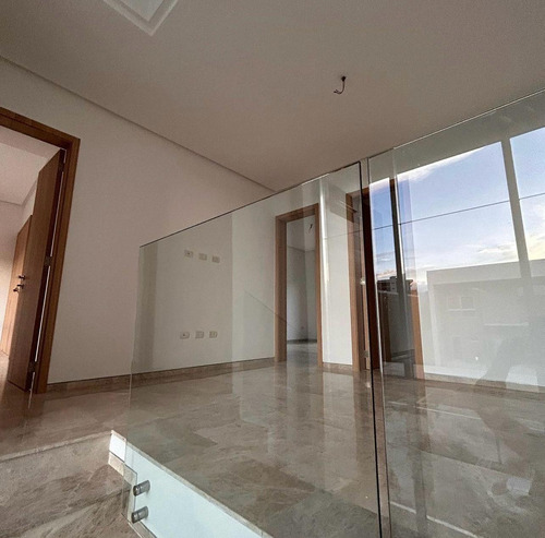 Townhouse En Terrazas Del Country. Valencia. Sg.p