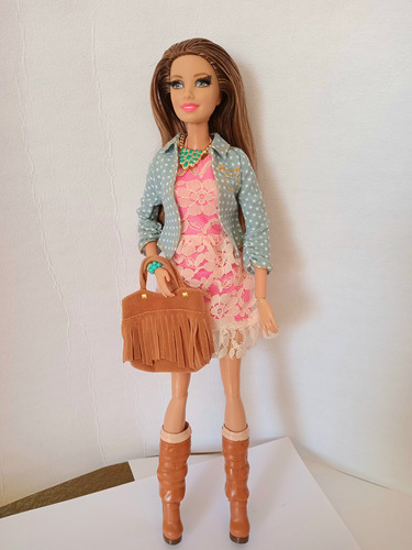 Muñeca Barbie Teresa Styles 