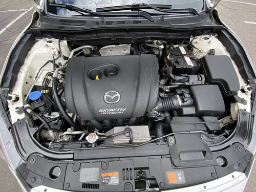 Imagen 24 de 25 de Mazda 3 Touring 2017