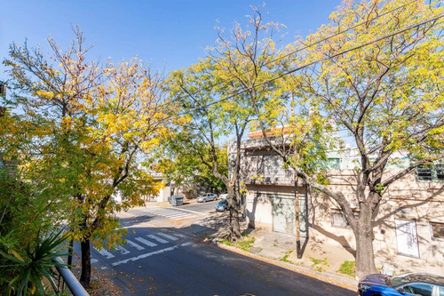 Imagen 15 de 30 de Venta Triplex 5 Amb Monte Castro Sin Expensas!